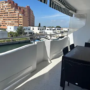 Bonito En Zona Familiar Apartamento Rosas